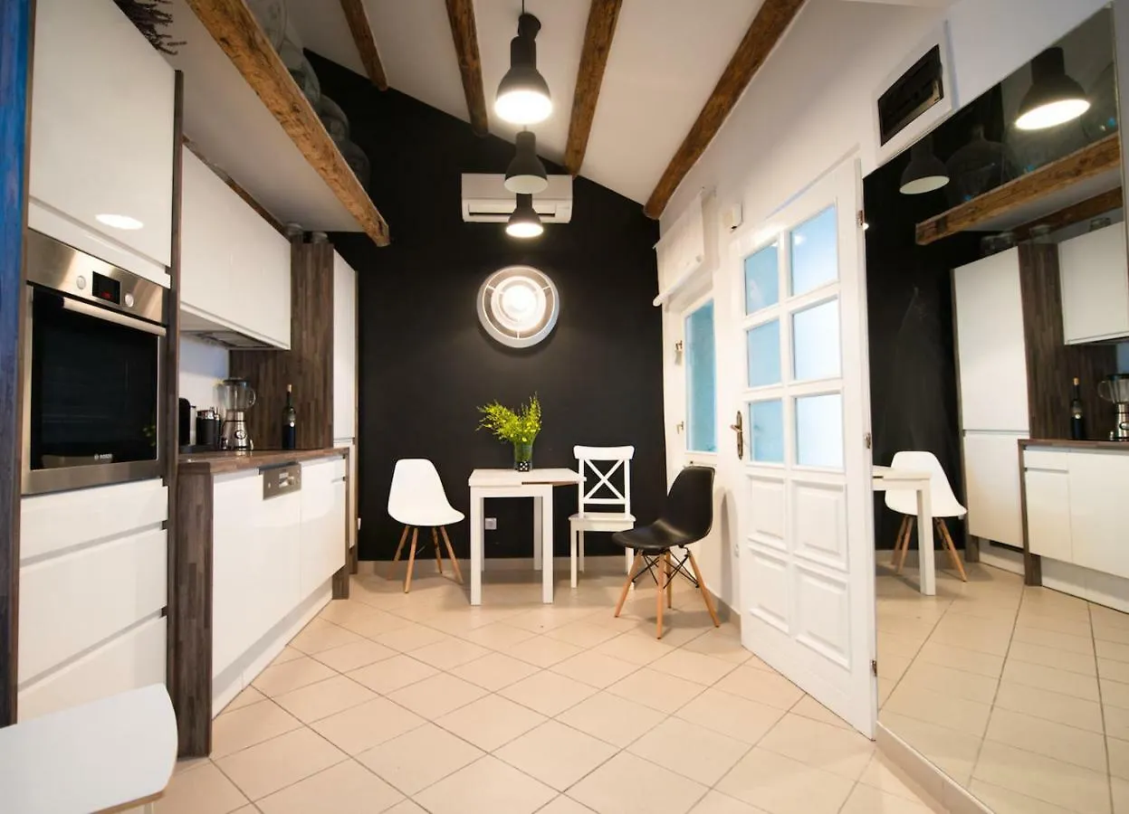 Grisia 26 Apartment Rovinj 0*,  Croatia